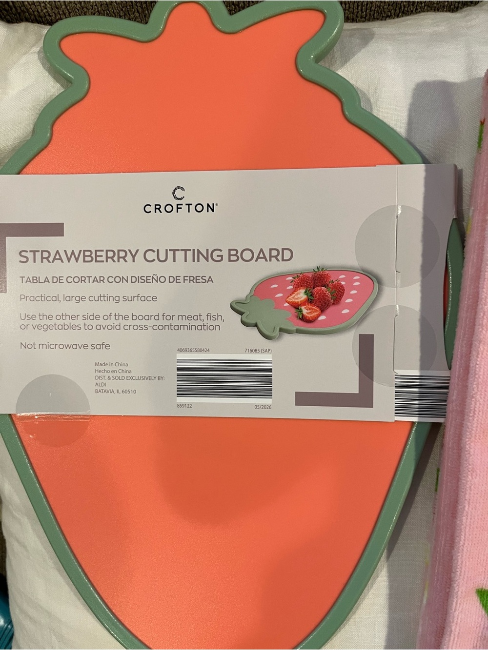 Crofton Pink Strawberry Kitchen Towels & Cutting Board Set - Picture 3 of 7